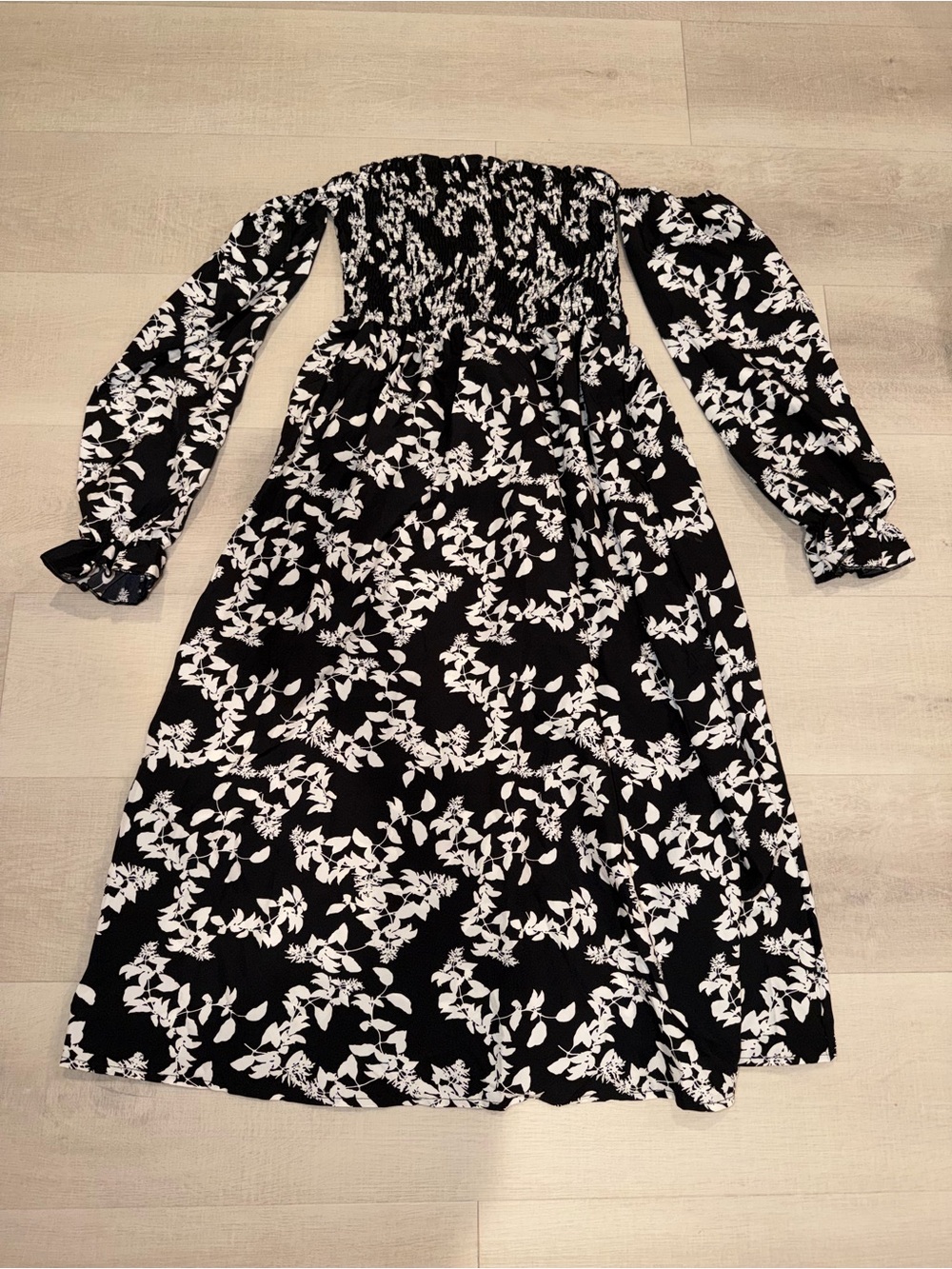 Macy's Black and White Floral Long-Sleeve Midi Dress